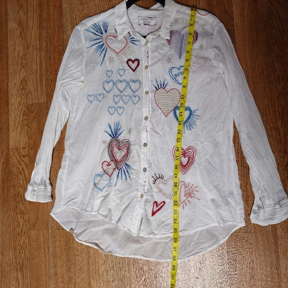 Johnny Was workshop oversize Love Amour shirt embroidered hearts size S - Picture 6 of 14